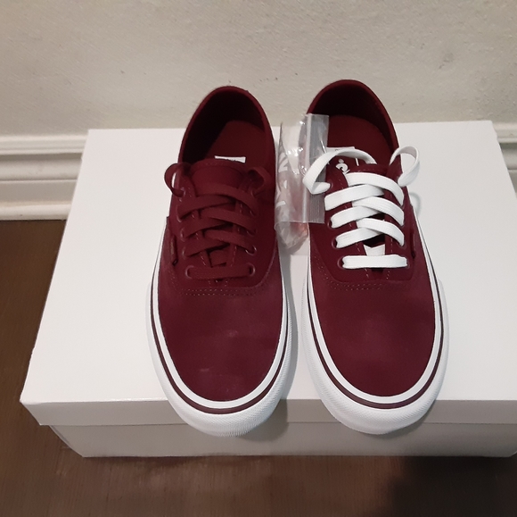 Vans - Picture 4 of 4